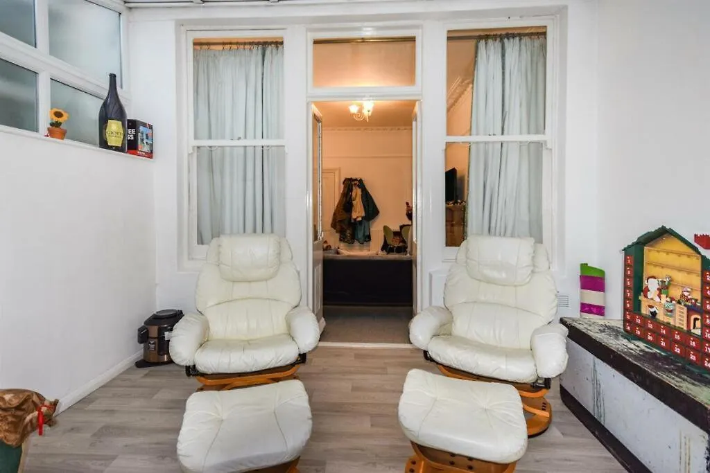 The Bolt Hole Apartment Brighton